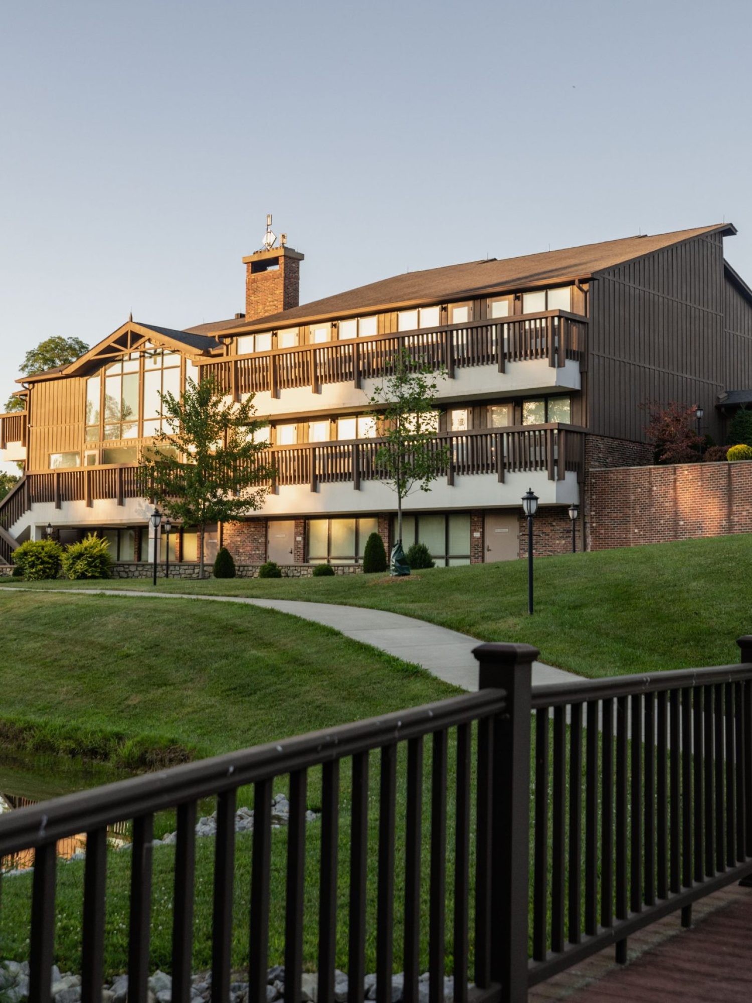 Jawacdah-Picks-Exterior20240624-0037